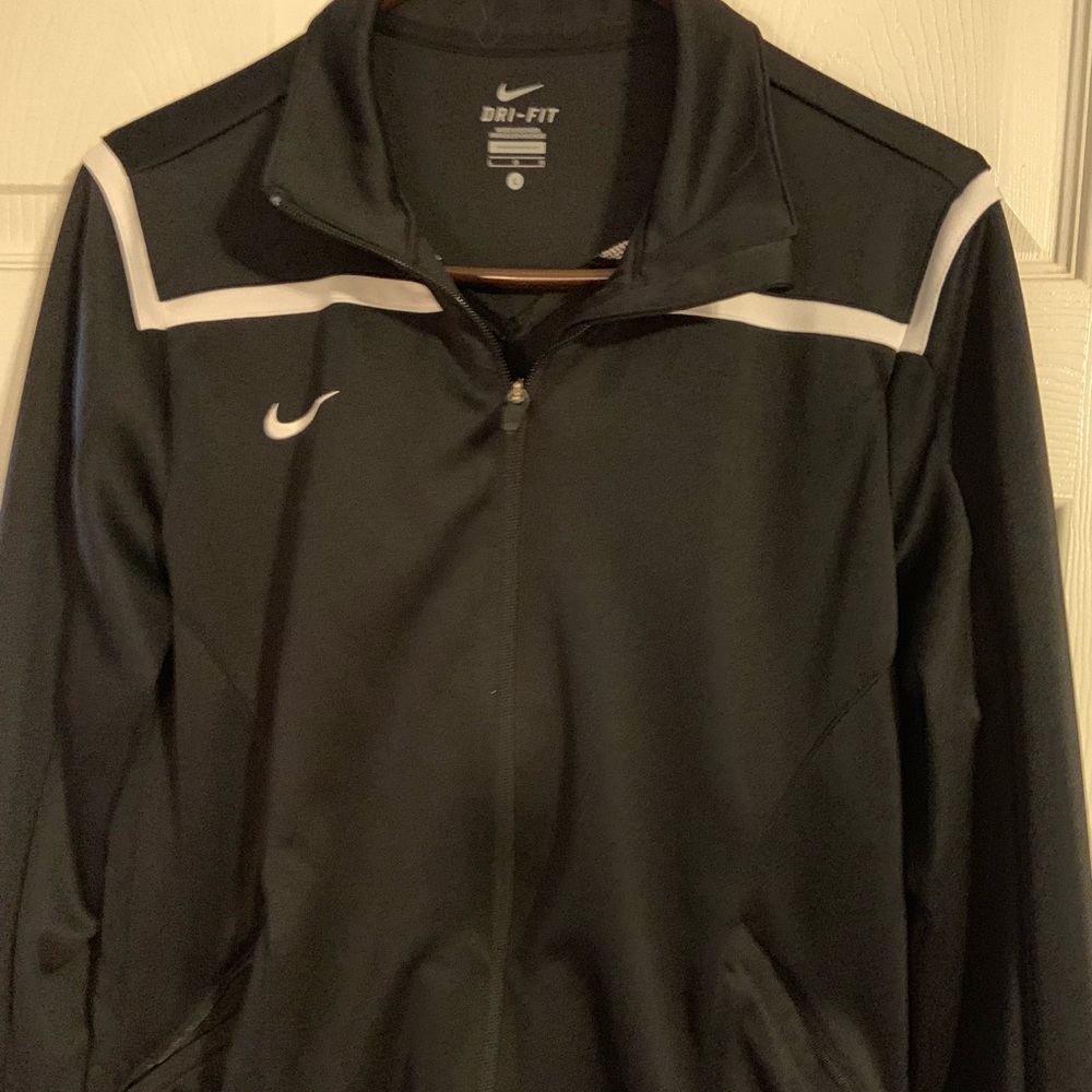 Nike dri fit jacket